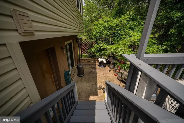 a view of an entryway