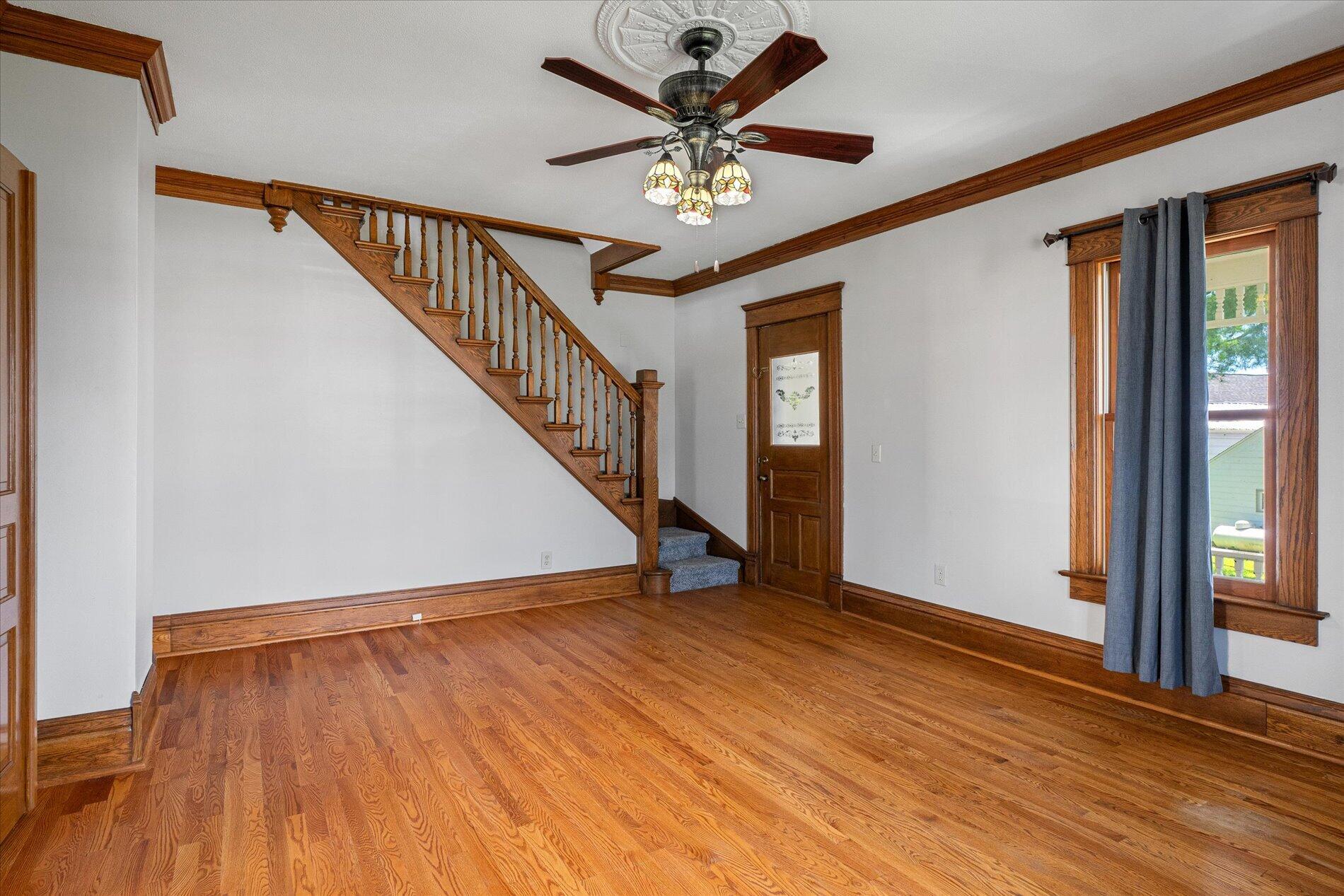 103 Coon Prairie Road Westby, WI 54667 - Photo 5 of 30 Living Room