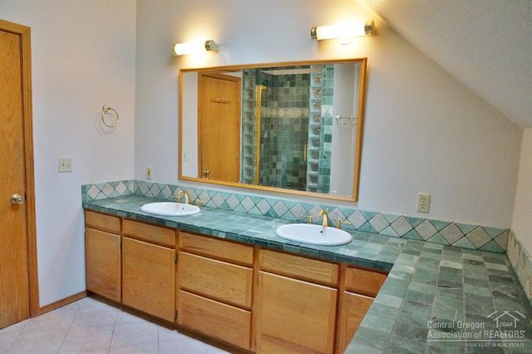 64645 McGrath Road Bend, OR 97701 - Photo 15 of 25 Additional Photo