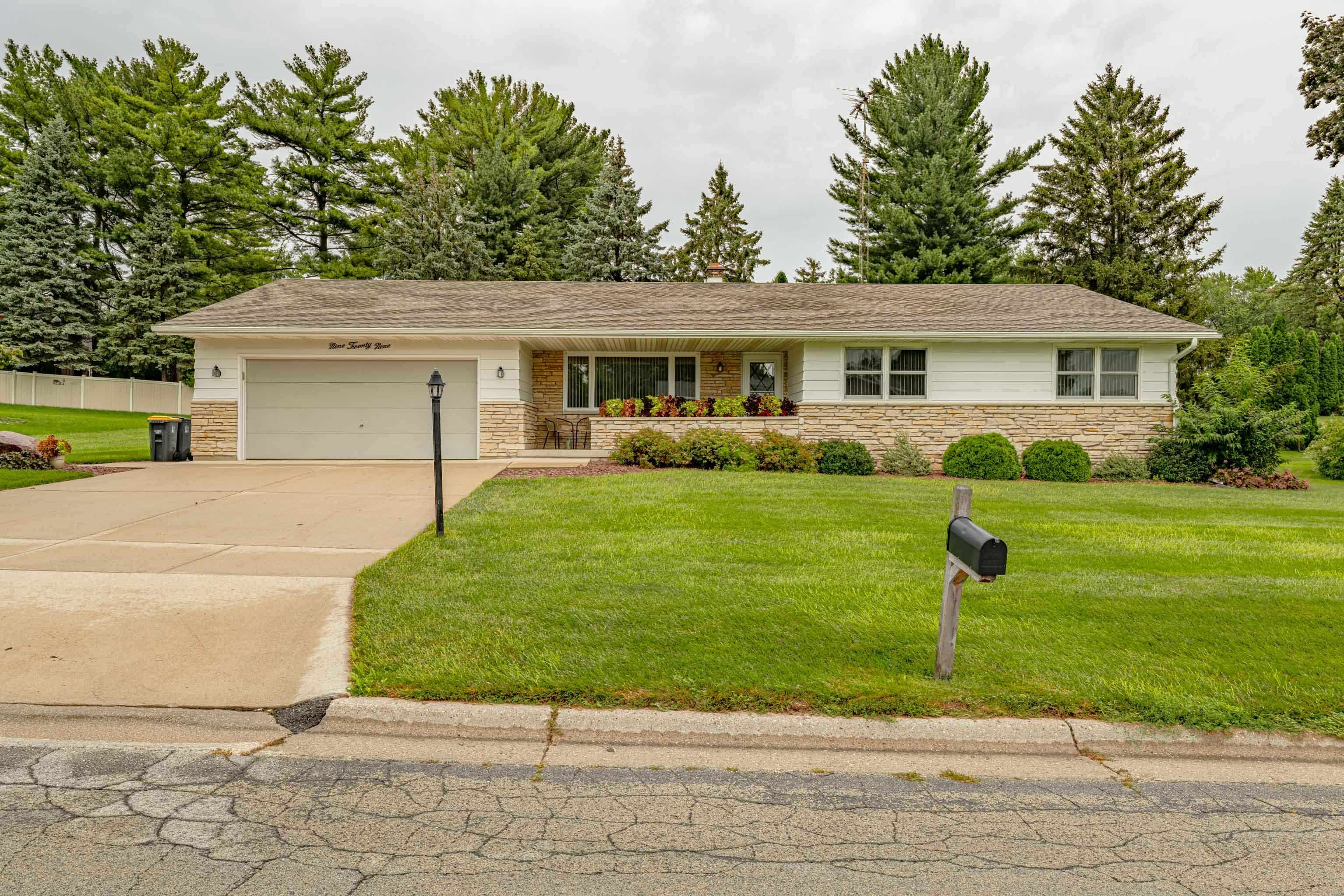 929 2nd Street Monroe, WI 53566 - Photo 1 of 1