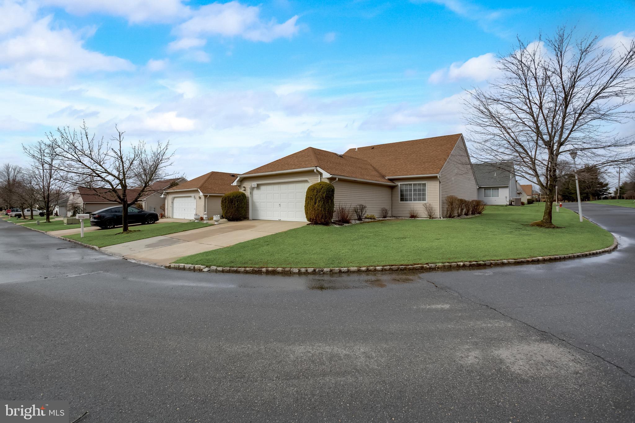 792 Pompton Road Monroe Township, NJ 08831 - Photo 28 of 29 Gallery Image 28
