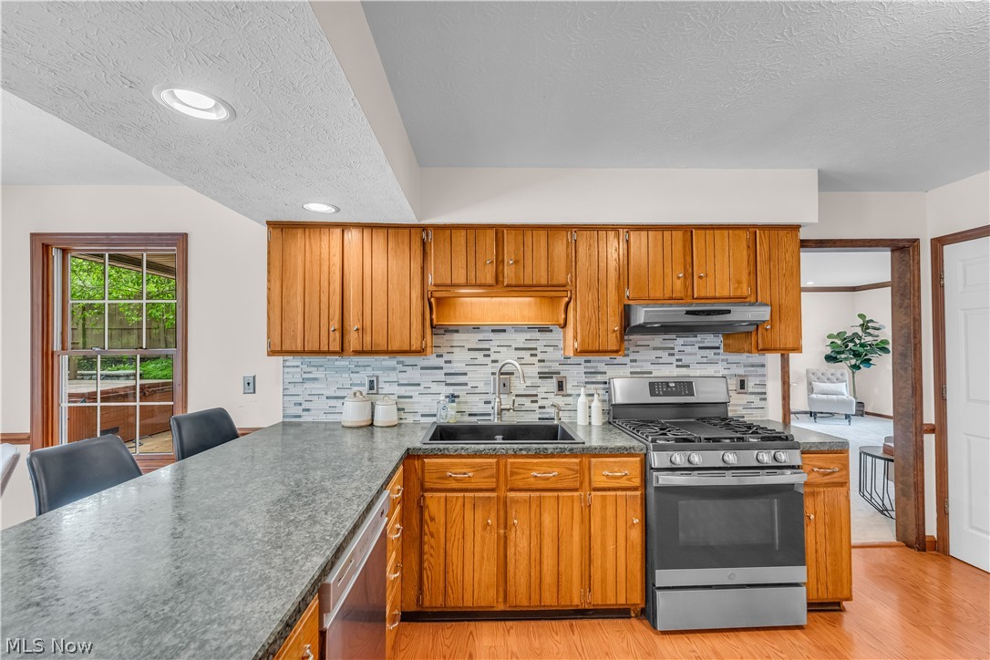 4320 East Sprague Road Broadview Heights, OH 44147 - Photo 14 of 45