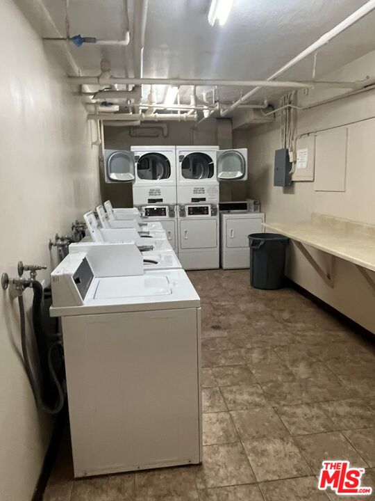 1617 North Fuller Avenue Los Angeles, CA 90046 - Photo 10 of 17