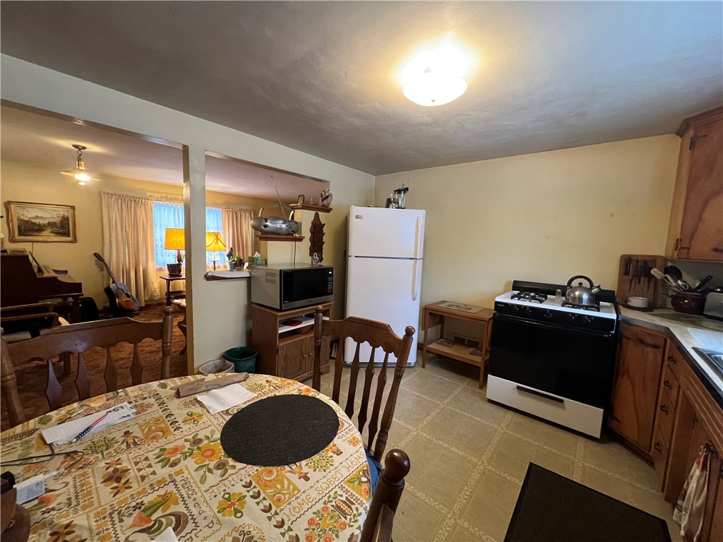 878 West Harrison Avenue Decatur, IL 62526 - Photo 6 of 19 Gallery Image 6