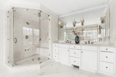 $5,125,000 | 65 Woodcliff Road, Wellesley, MA 02481