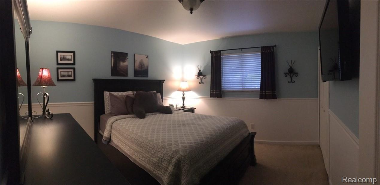 47505 Chrys Road Macomb, MI 48044 - Photo 22 of 36 IMG_6689.JPG