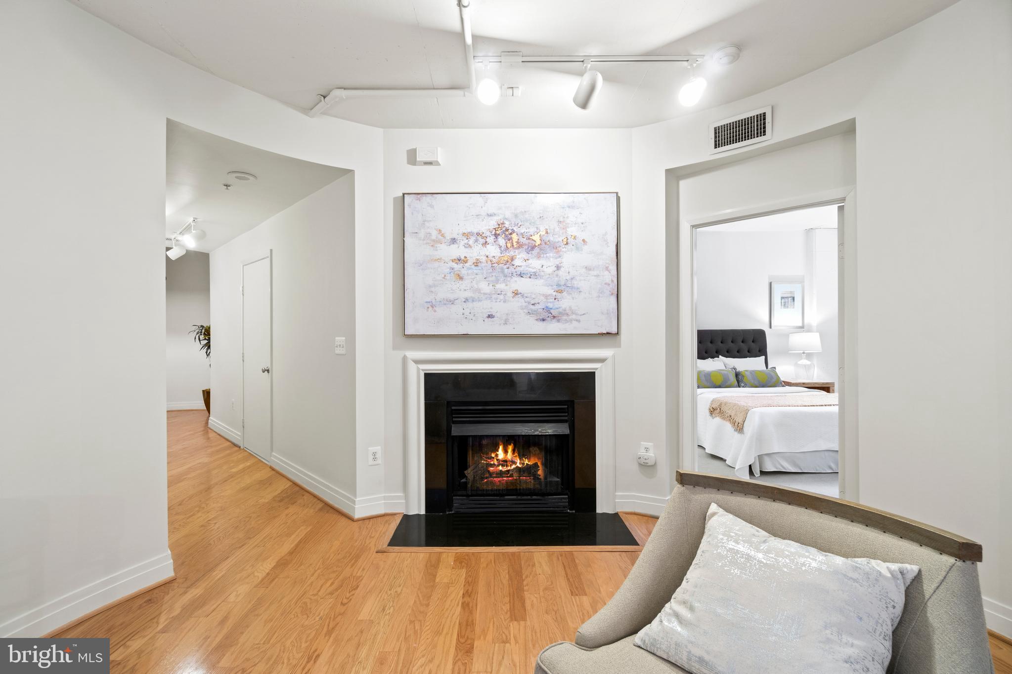2020 12th Street Northwest, Unit T03 Washington, DC 20009 - Photo 10 of 36