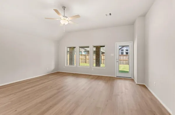 $2,650 | 13814 San Pasqual Pointe Drive, Cypress, TX 77433