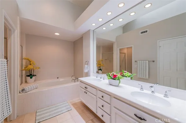 $1,808,000 | 15 Baristo, Irvine, CA 92612
