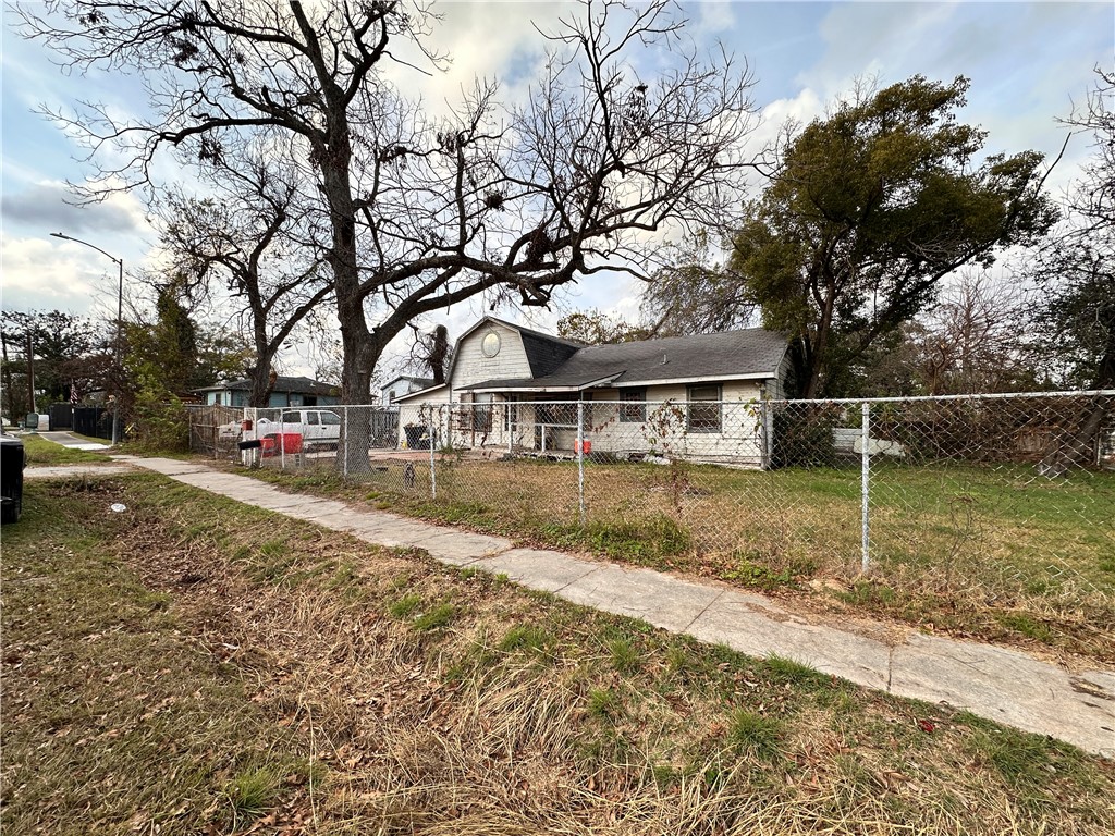 a view of house with outdoor space