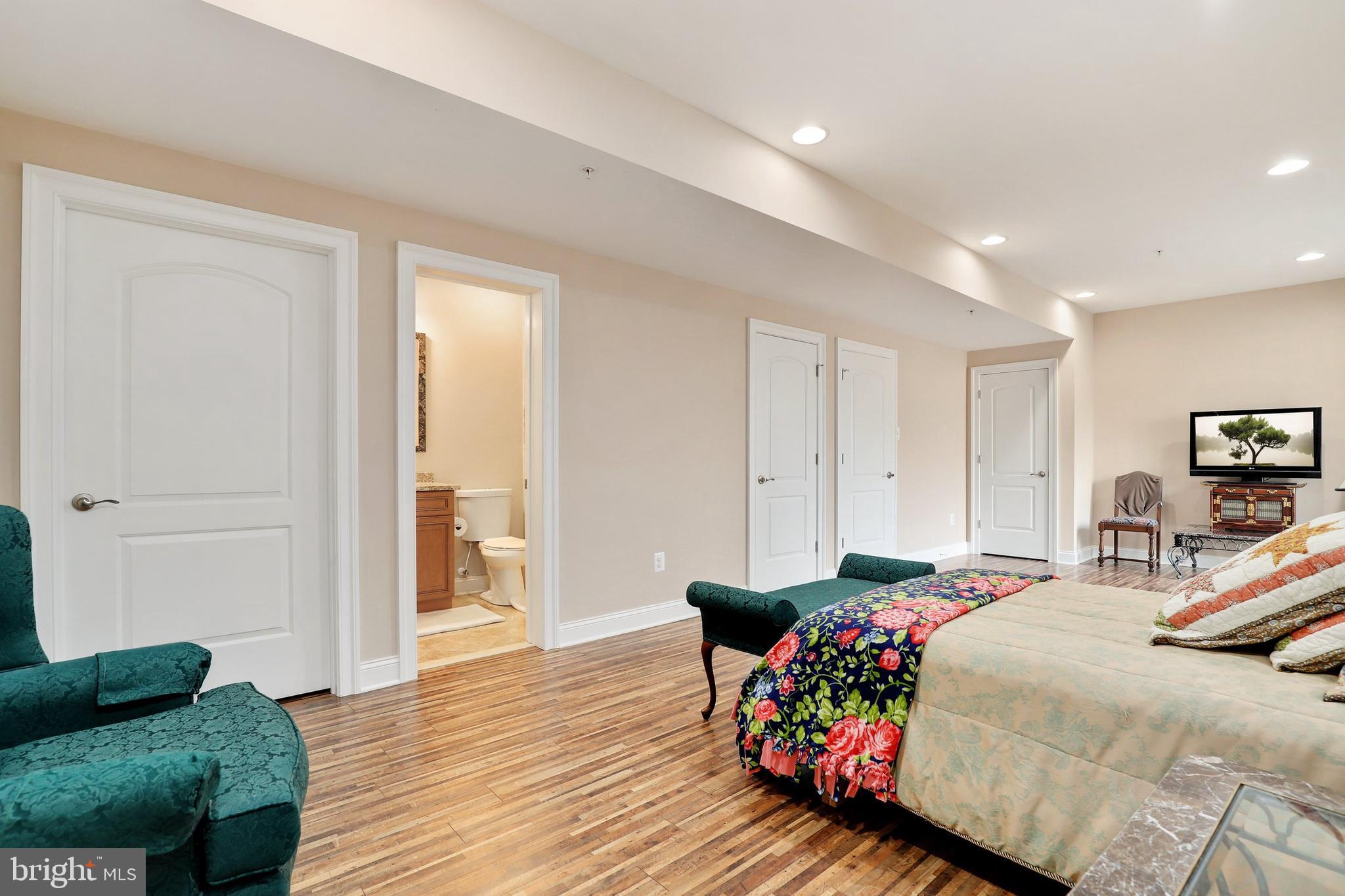 4611 Ridge Road Baltimore, MD 21236 - Photo 44 of 53 Gallery Image 44