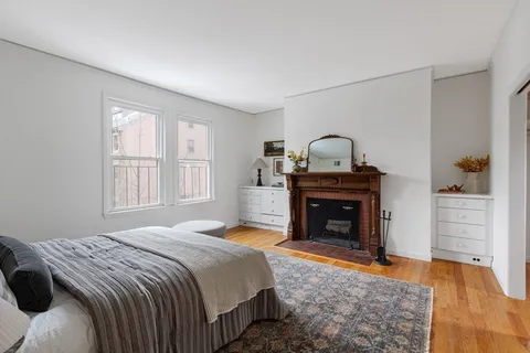$1,100,000 | 352 Harvard Street, Unit 1C, Cambridge, MA 02138