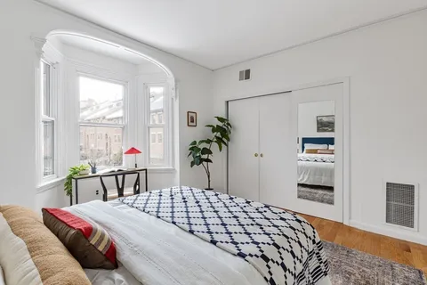 $1,100,000 | 352 Harvard Street, Unit 1C, Cambridge, MA 02138