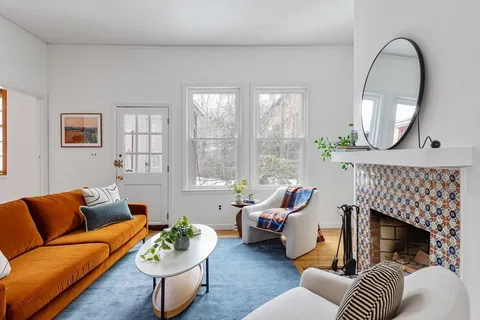 $1,100,000 | 352 Harvard Street, Unit 1C, Cambridge, MA 02138