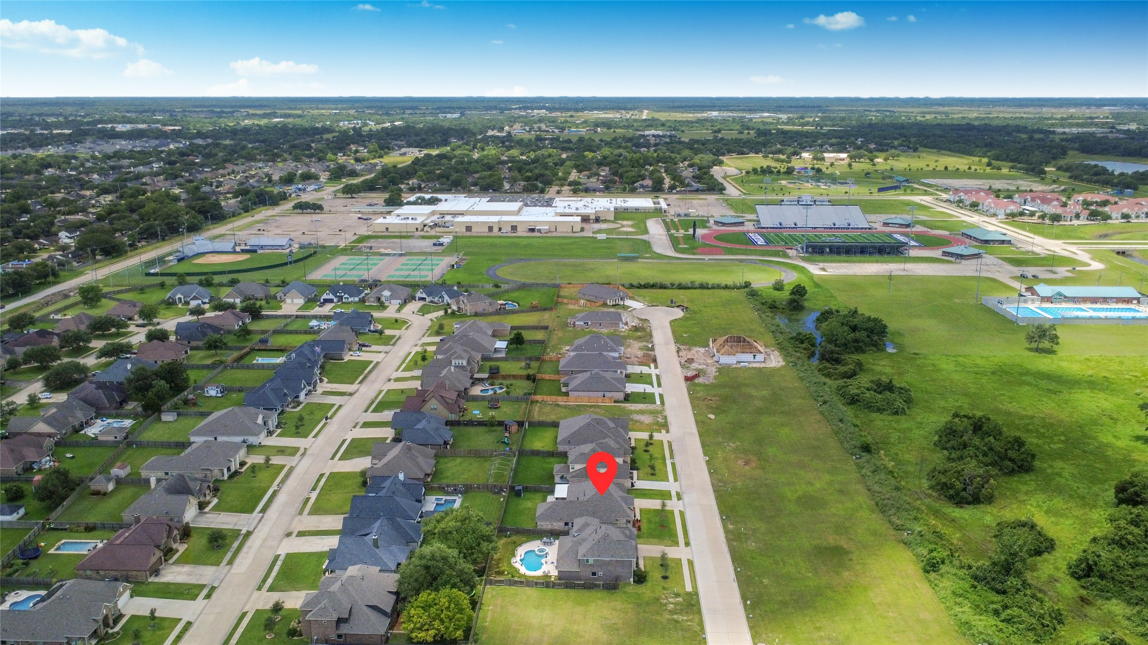 1577 Elm Place Angleton, TX 77515 - Photo 42 of 45