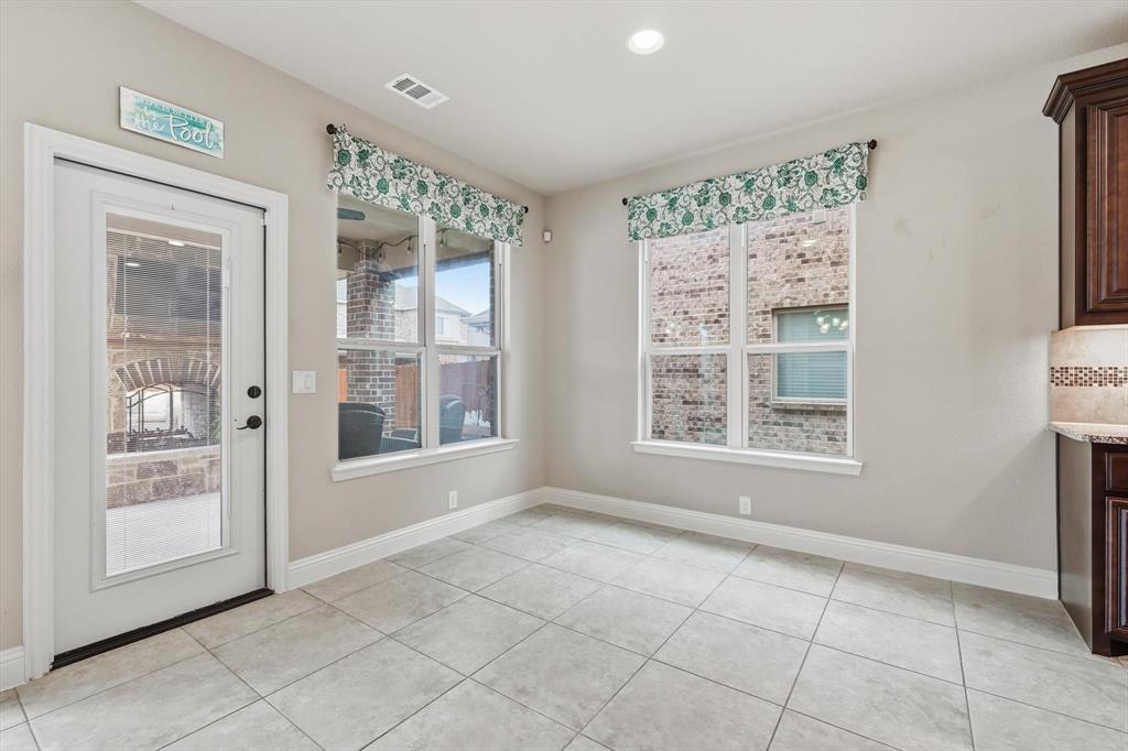 2739 Chimney Rock Road Burleson, TX 76028 - Photo 12 of 40