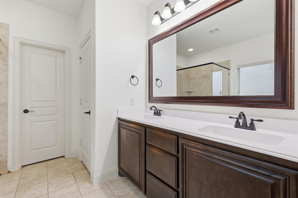 2739 Chimney Rock Road Burleson, TX 76028 - Photo 21 of 40