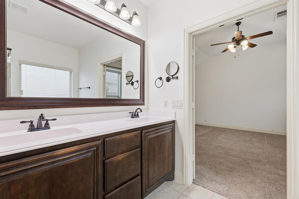 2739 Chimney Rock Road Burleson, TX 76028 - Photo 23 of 40