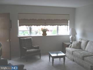 402 Midvale Road Upper Darby, PA 19082 - Photo 2 of 6