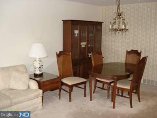 402 Midvale Road Upper Darby, PA 19082 - Photo 4 of 6