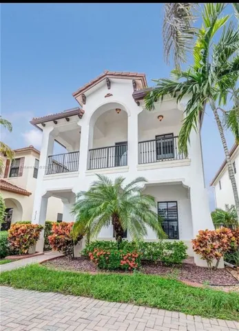 $4,950 | 8362 Northwest 39th Court, Pembroke Pines, FL 33024