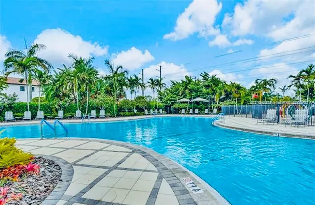 $4,700 | 8362 Northwest 39th Court, Pembroke Pines, FL 33024