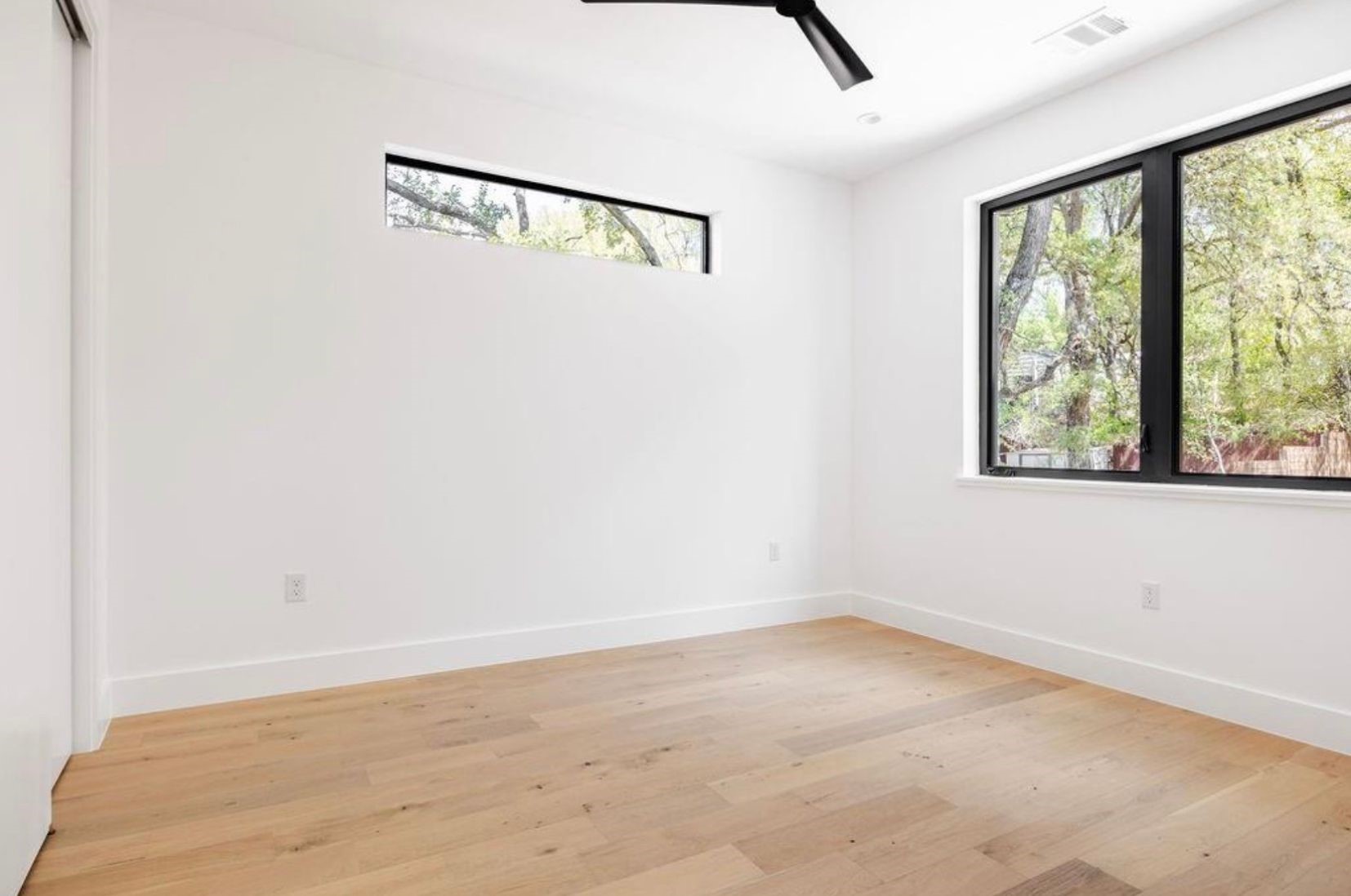 1311 Deloney Street Austin, TX 78721 - Photo 24 of 39