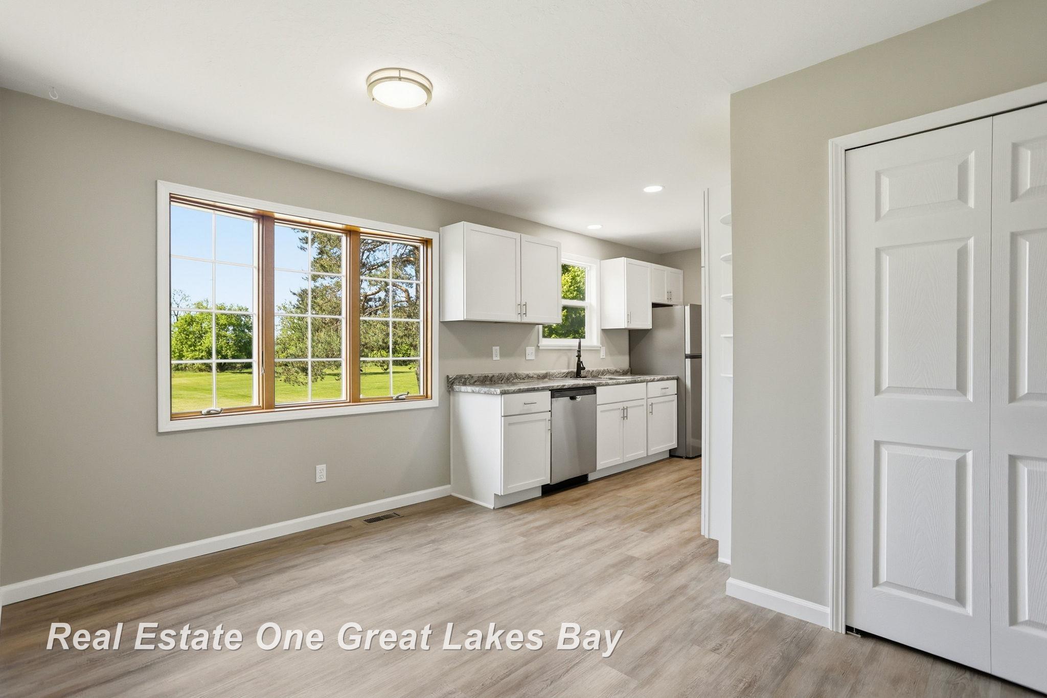 1813 Van Geisen Road Caro, MI 48723 - Photo 13 of 38