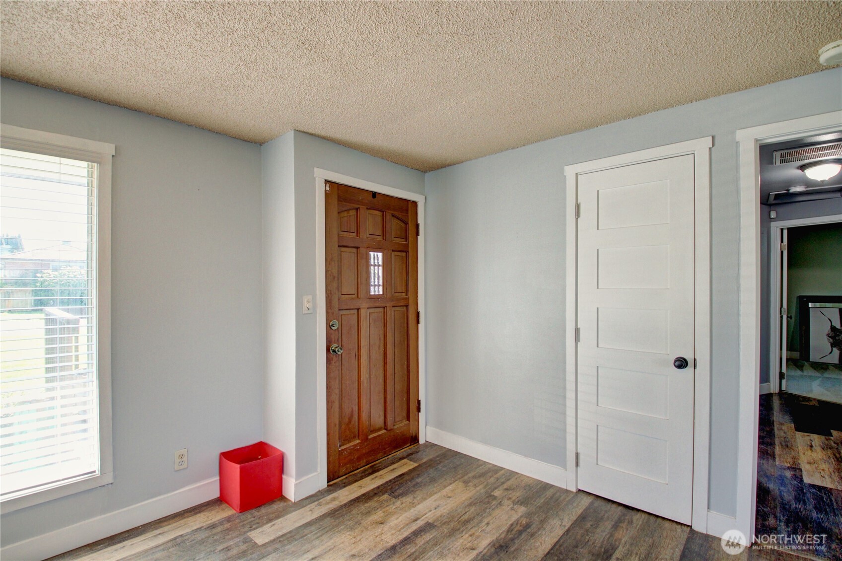 16027 West Division Street Mount Vernon, WA 98273 - Photo 4 of 36 wooden floor and windows in a room