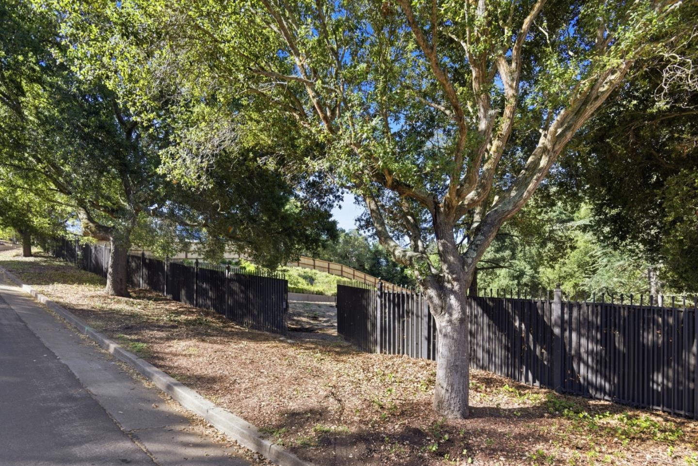 4100 Old Adobe Road Palo Alto, CA 94306 - Photo 9 of 24