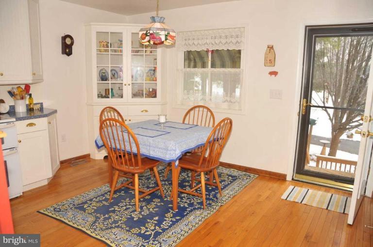 2634 C Lander Road Jefferson, MD 21755 - Photo 14 of 26 Breakfast Area