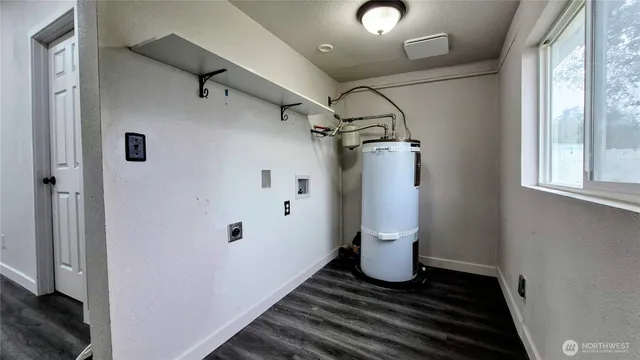 a view of a storage & utility room