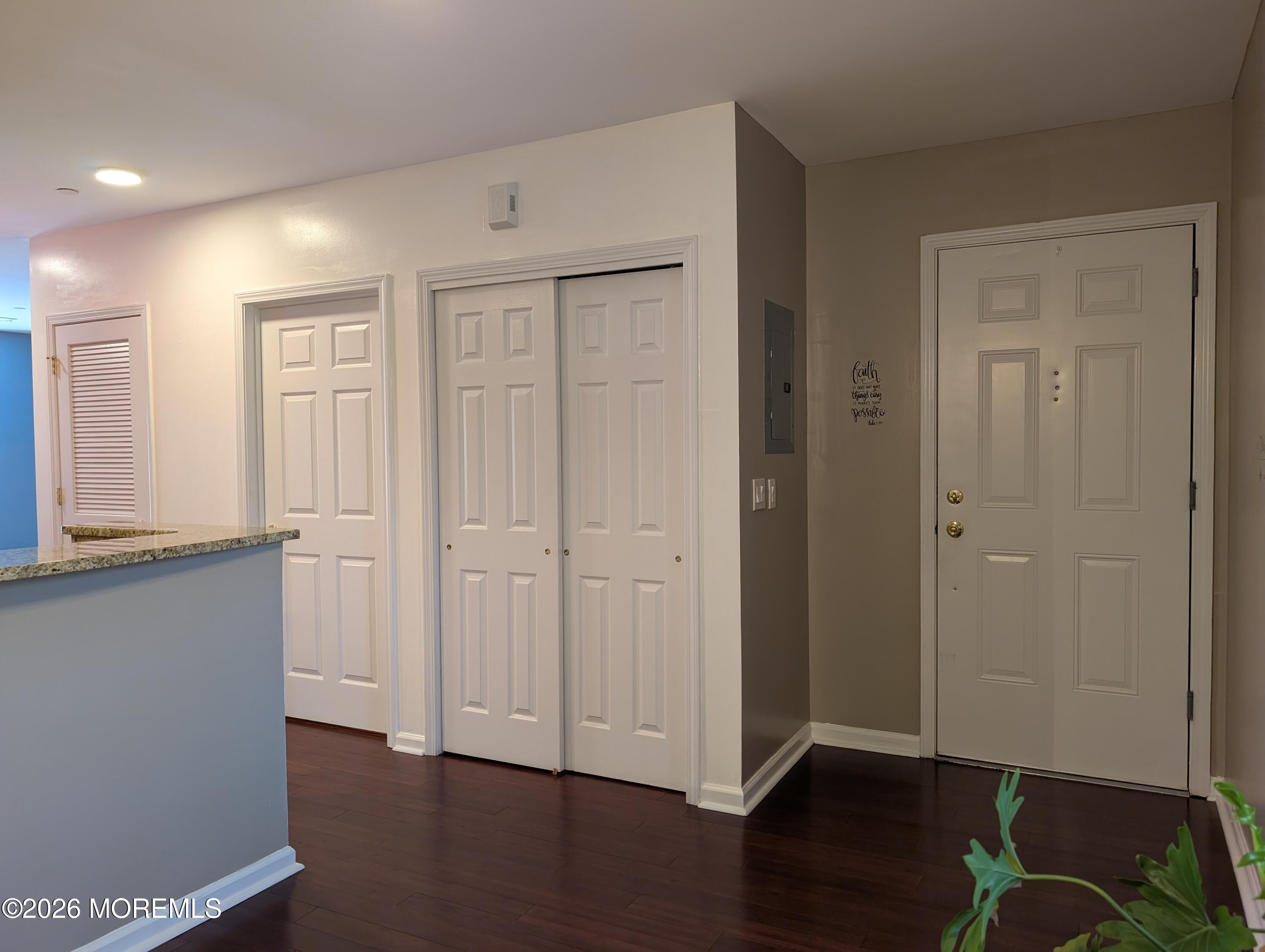 368 Rector Street, Unit 419 Perth Amboy, NJ 08861 - Photo 4 of 19 1000083930