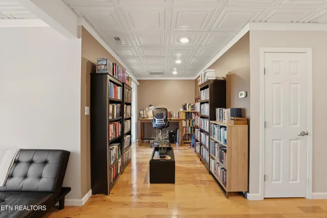 $470,000 | 130 Country Way Road, Vonore, TN 37885