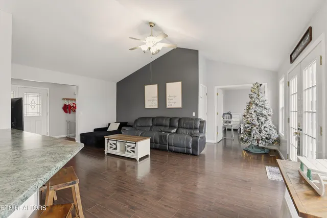 $470,000 | 130 Country Way Road, Vonore, TN 37885