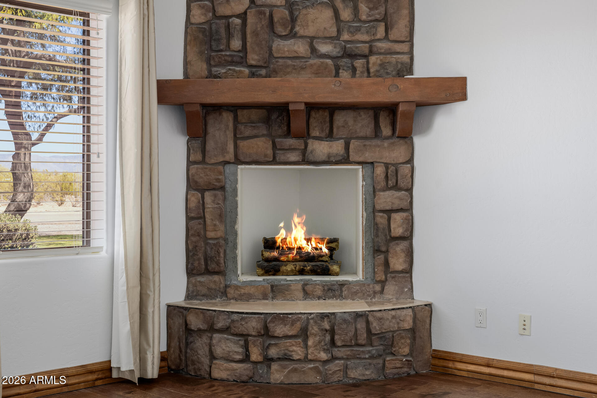 1815 West Maddock Road Phoenix, AZ 85086 - Photo 33 of 71 54 Maddock