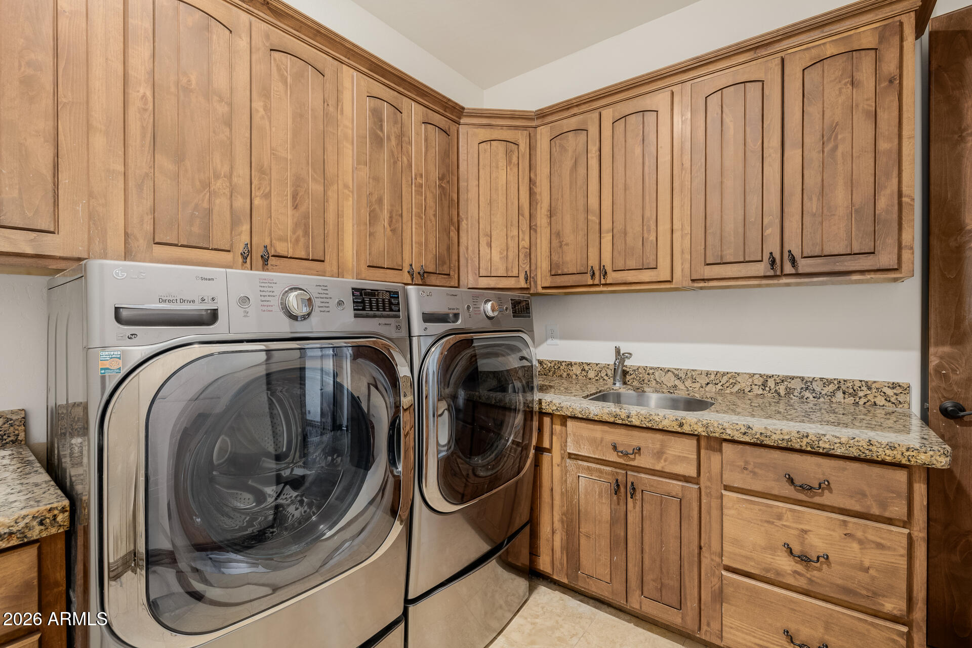 1815 West Maddock Road Phoenix, AZ 85086 - Photo 58 of 71 a utility room with dryer and washer