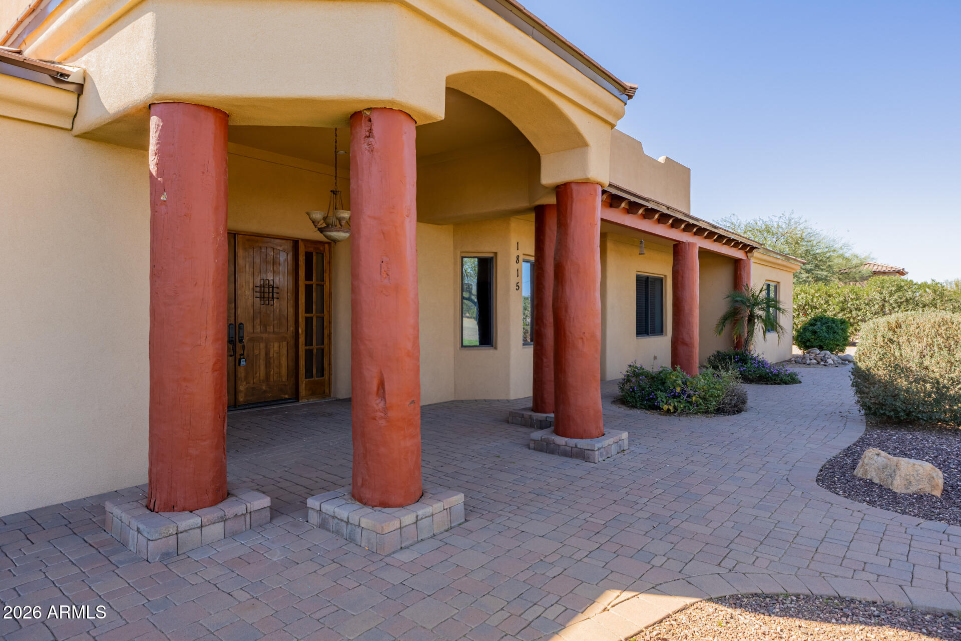 1815 West Maddock Road Phoenix, AZ 85086 - Photo 7 of 71 a view of a house with a yard