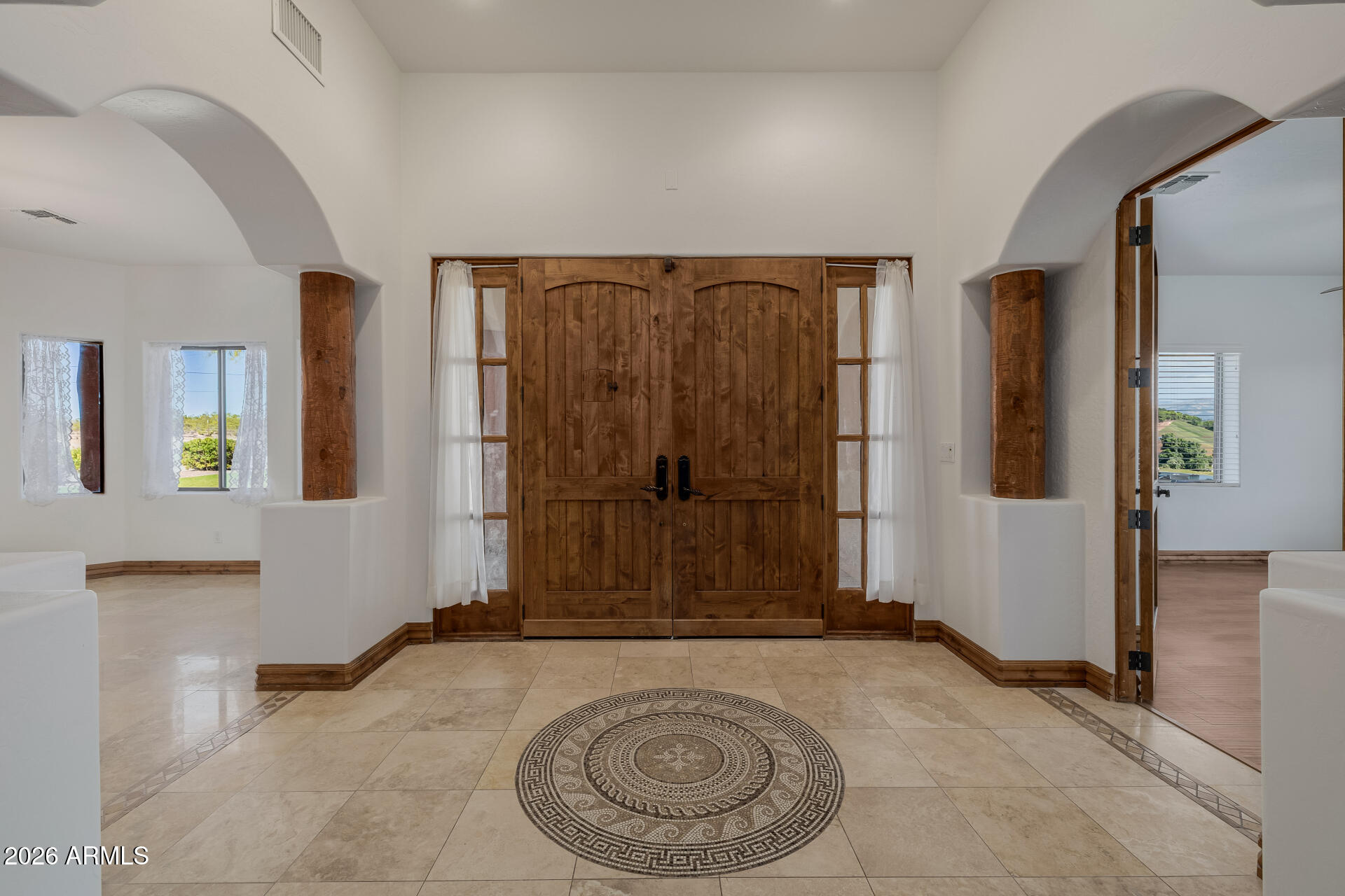 1815 West Maddock Road Phoenix, AZ 85086 - Photo 9 of 71 17 Maddock