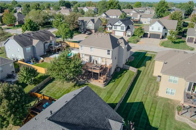 $389,000 | 2304 Northeast 23rd Street, Blue Springs, MO 64029