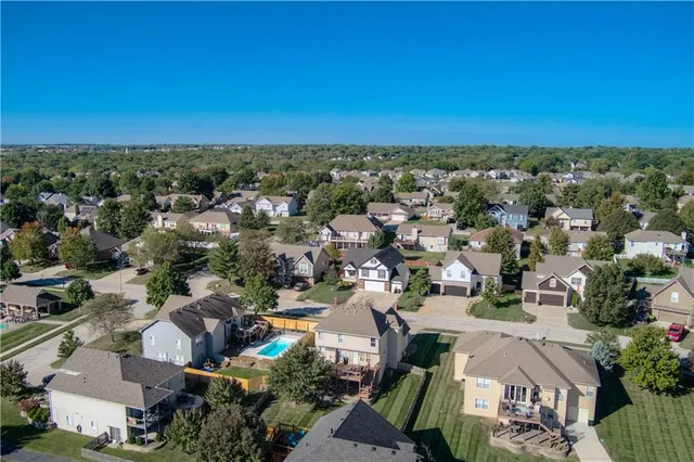 $389,000 | 2304 Northeast 23rd Street, Blue Springs, MO 64029