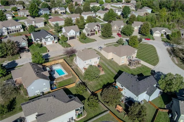 $389,000 | 2304 Northeast 23rd Street, Blue Springs, MO 64029