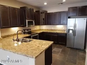 $2,100 | 952 South Adam Way, Gilbert, AZ 85296