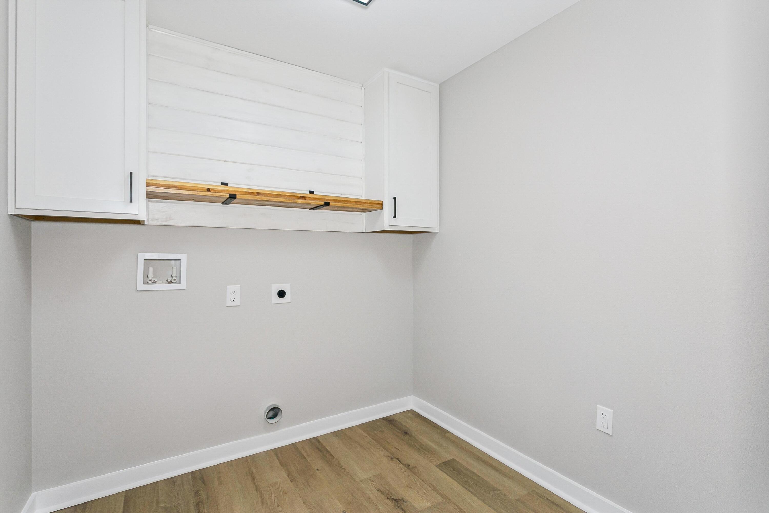8090 3rd Street Laurel Hill, FL 32567 - Photo 16 of 34 Upgraded Laundry Room!