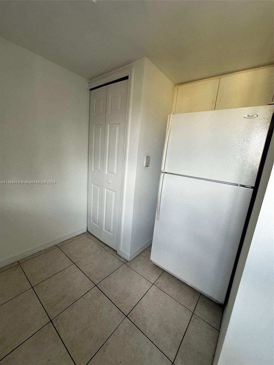 2475 Northwest 16th St Road, Unit 415 Miami, FL 33125 - Photo 2 of 9 Gallery Image 2