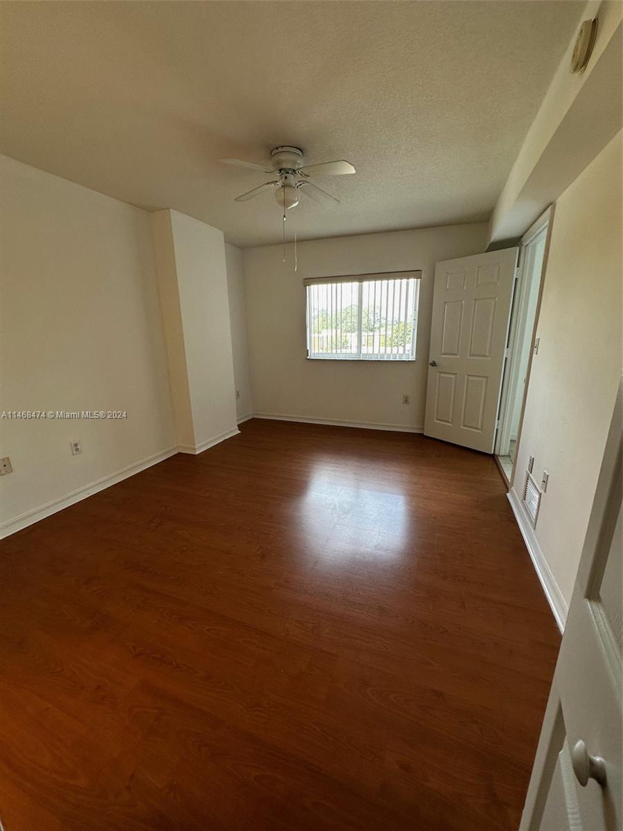 2475 Northwest 16th St Road, Unit 415 Miami, FL 33125 - Photo 5 of 9 Gallery Image 5