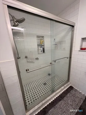 $3,200 | 21 Roosevelt Street, Hamden, CT 06514