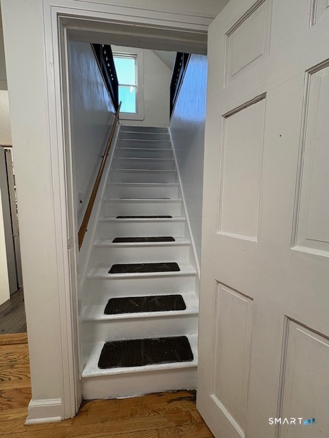 21 Roosevelt Street Hamden, CT 06514 - Photo 6 of 11