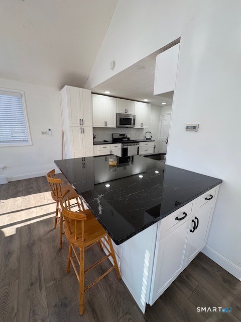 21 Roosevelt Street Hamden, CT 06514 - Photo 9 of 11