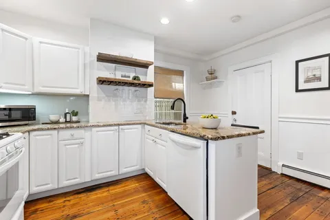 $835,000 | 20 Lawrence Street, Unit 1, Boston, MA 02129